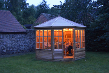 Alton Broadwell summerhouse